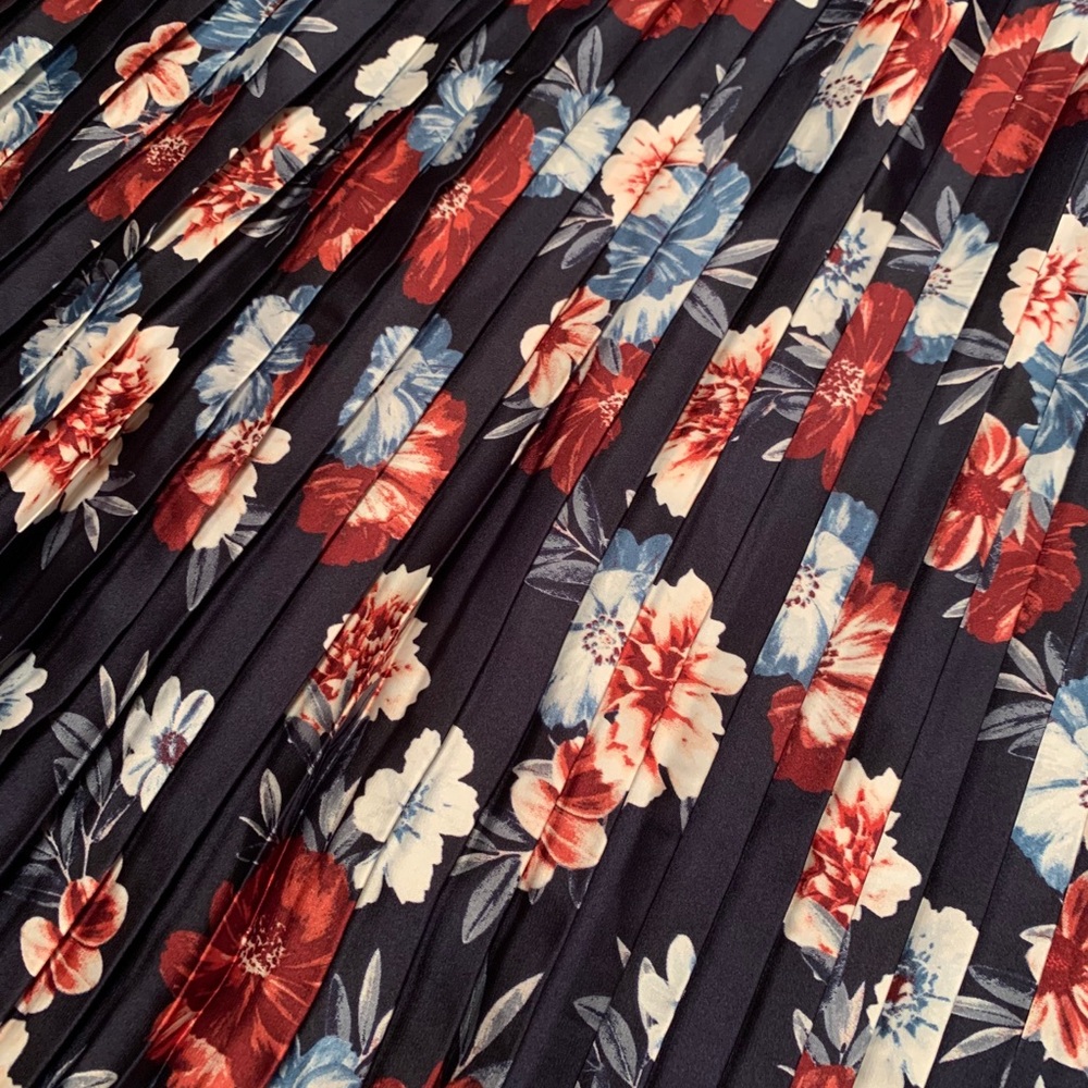 Banana Republic Midi Pleated Floral Skirt Small